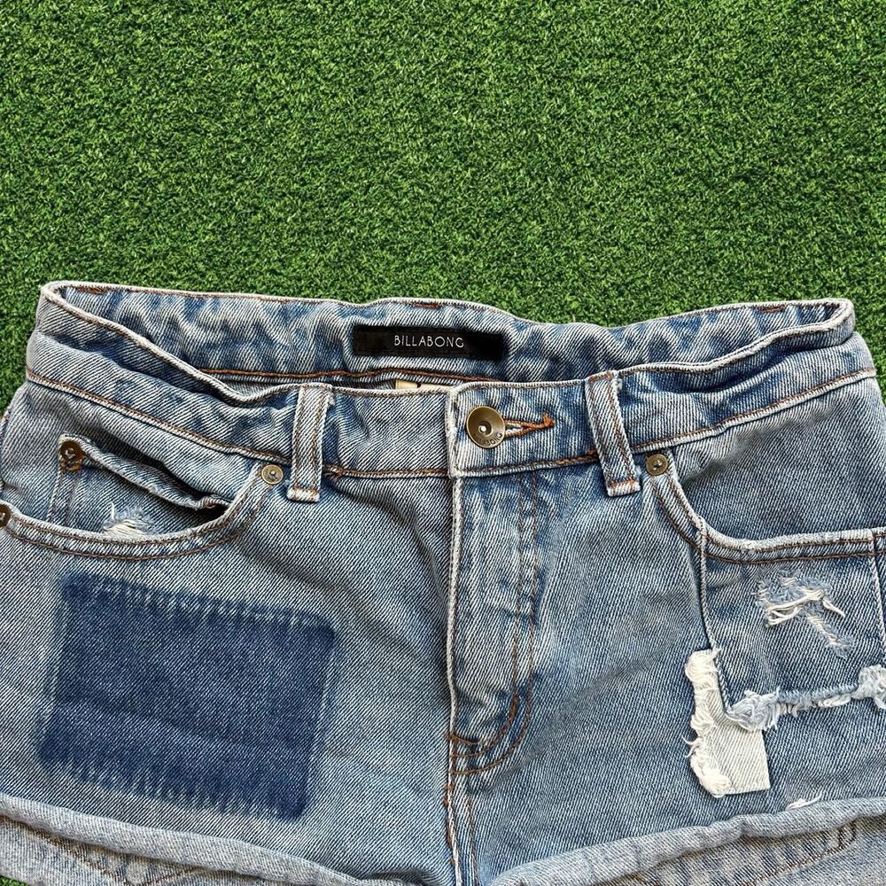 Billabong women’s VTG 00s patchwork distressed low rise booty short shorts